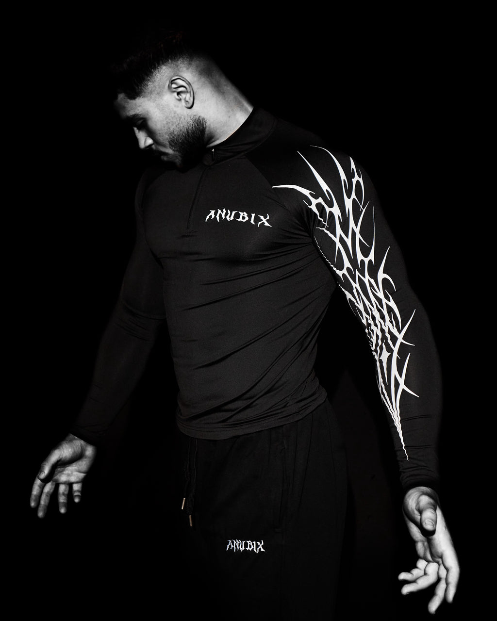 NIGHTMARE Half Zip Up Long Sleeve Compression