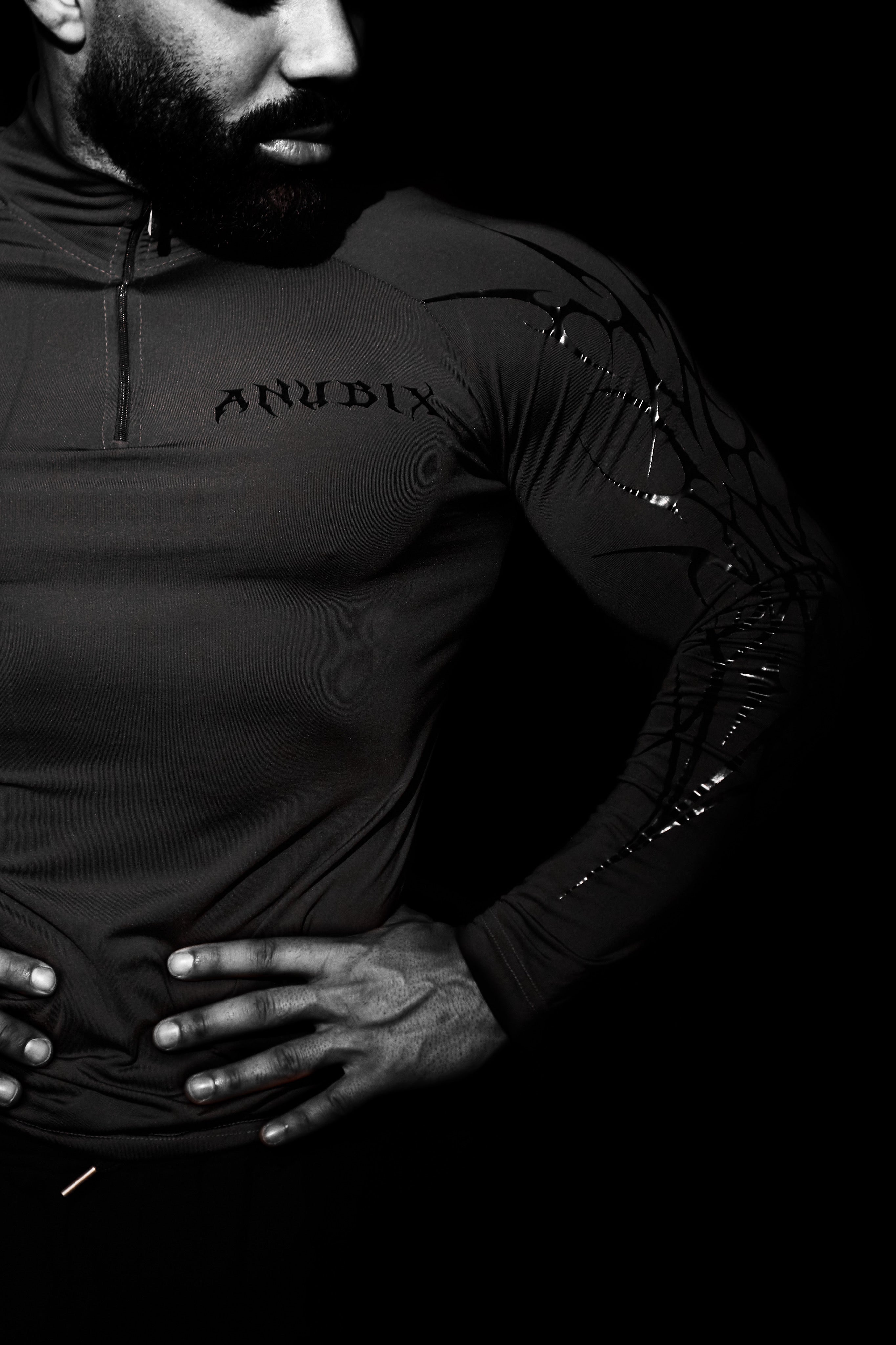 NIGHTMARE Half Zip Up Long Sleeve Compression