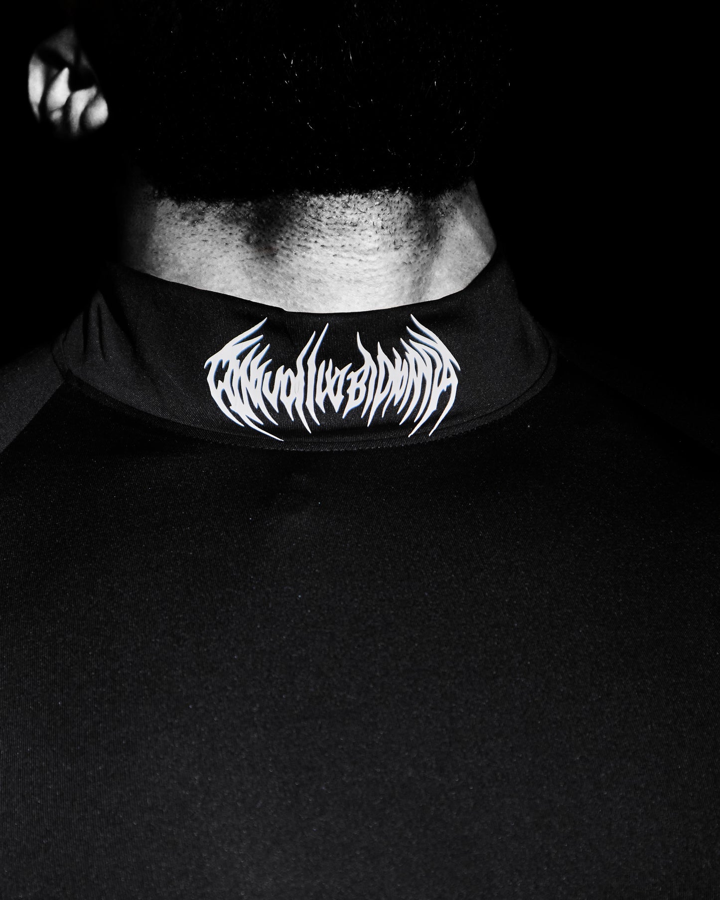 NECKED ANUBIX LONG SLEEVE COMPRESSION