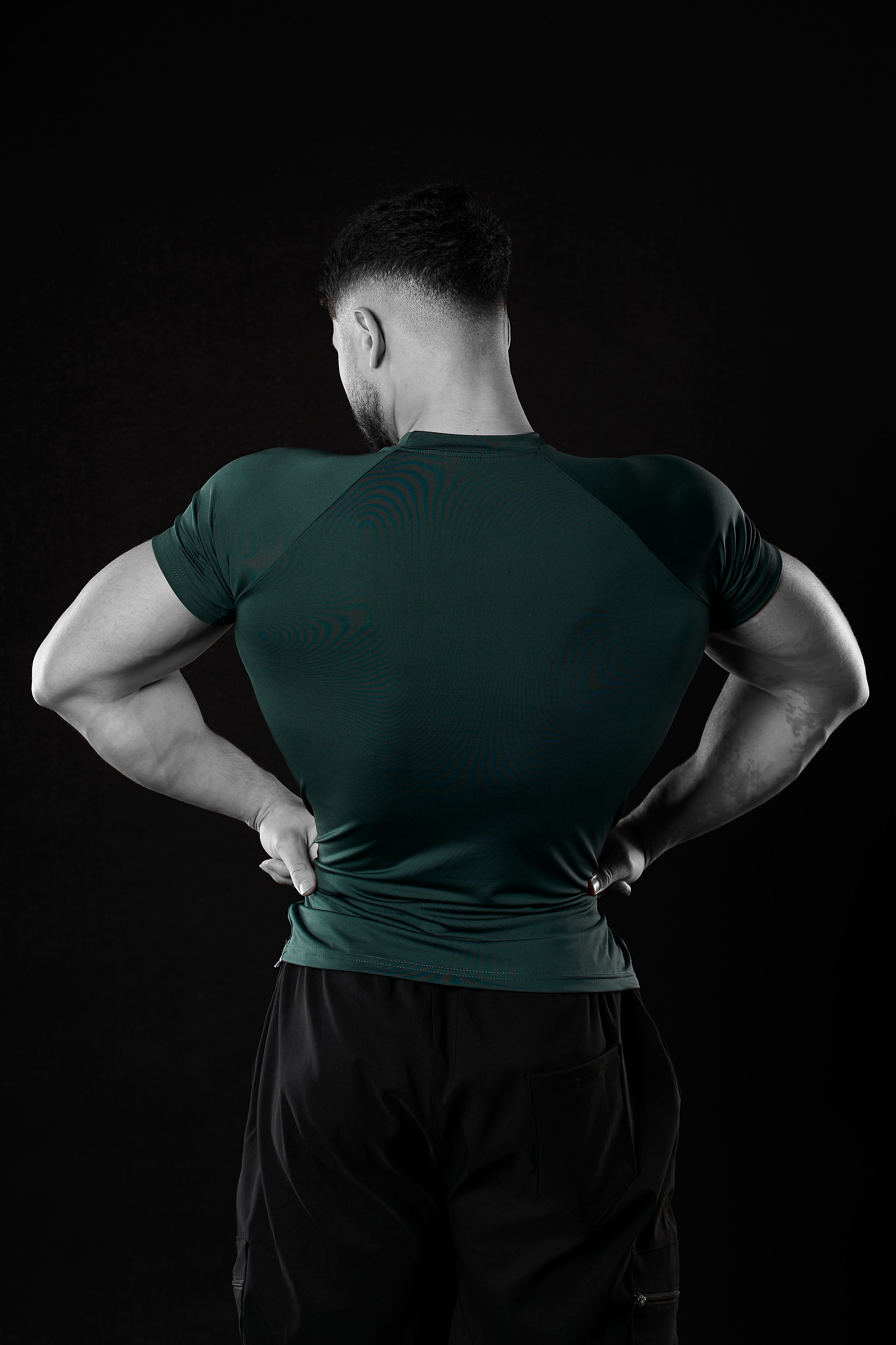 GREEN BASIC SHORT SLEEVE COMPRESSION