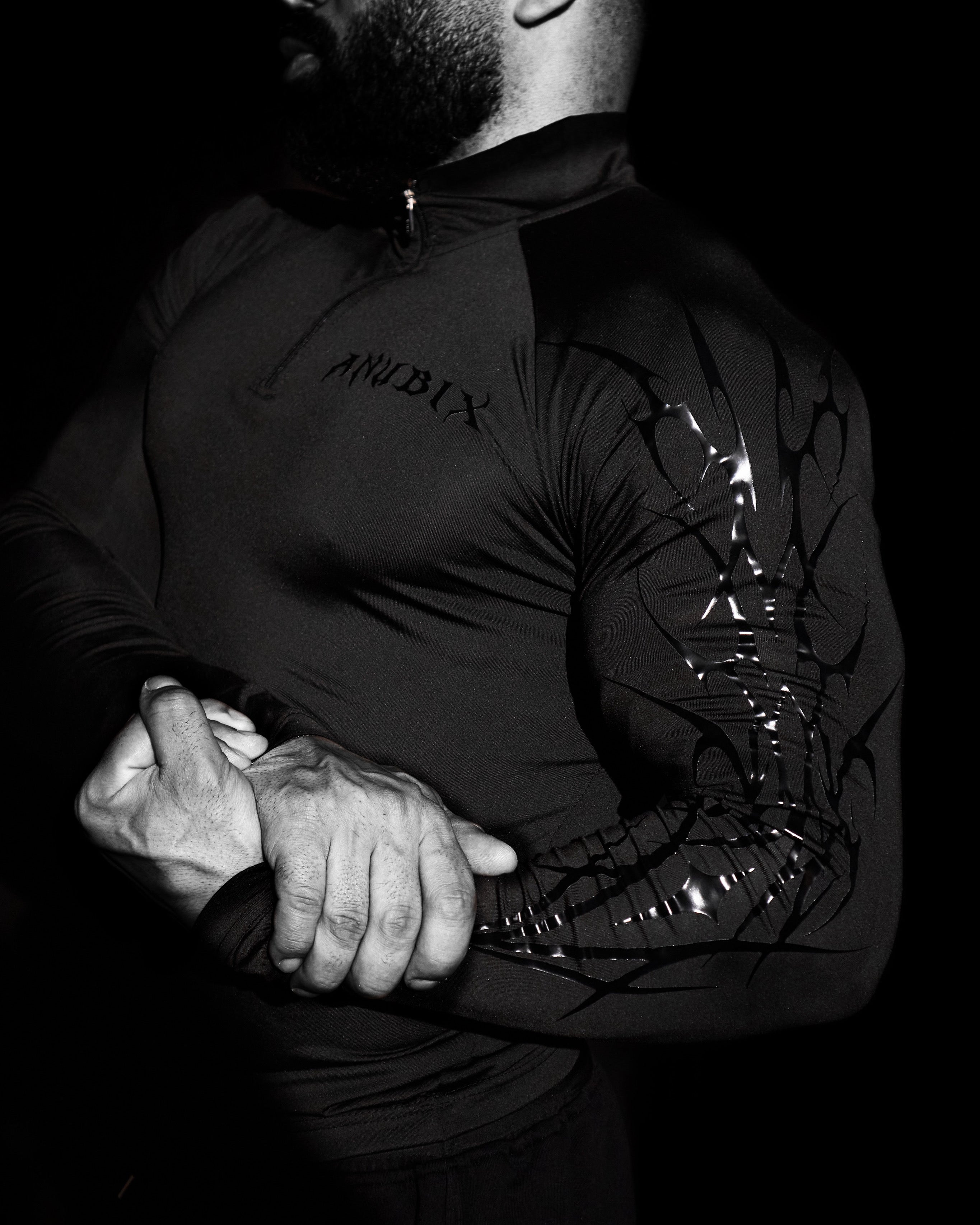 NIGHTMARE Half Zip Up Long Sleeve Compression