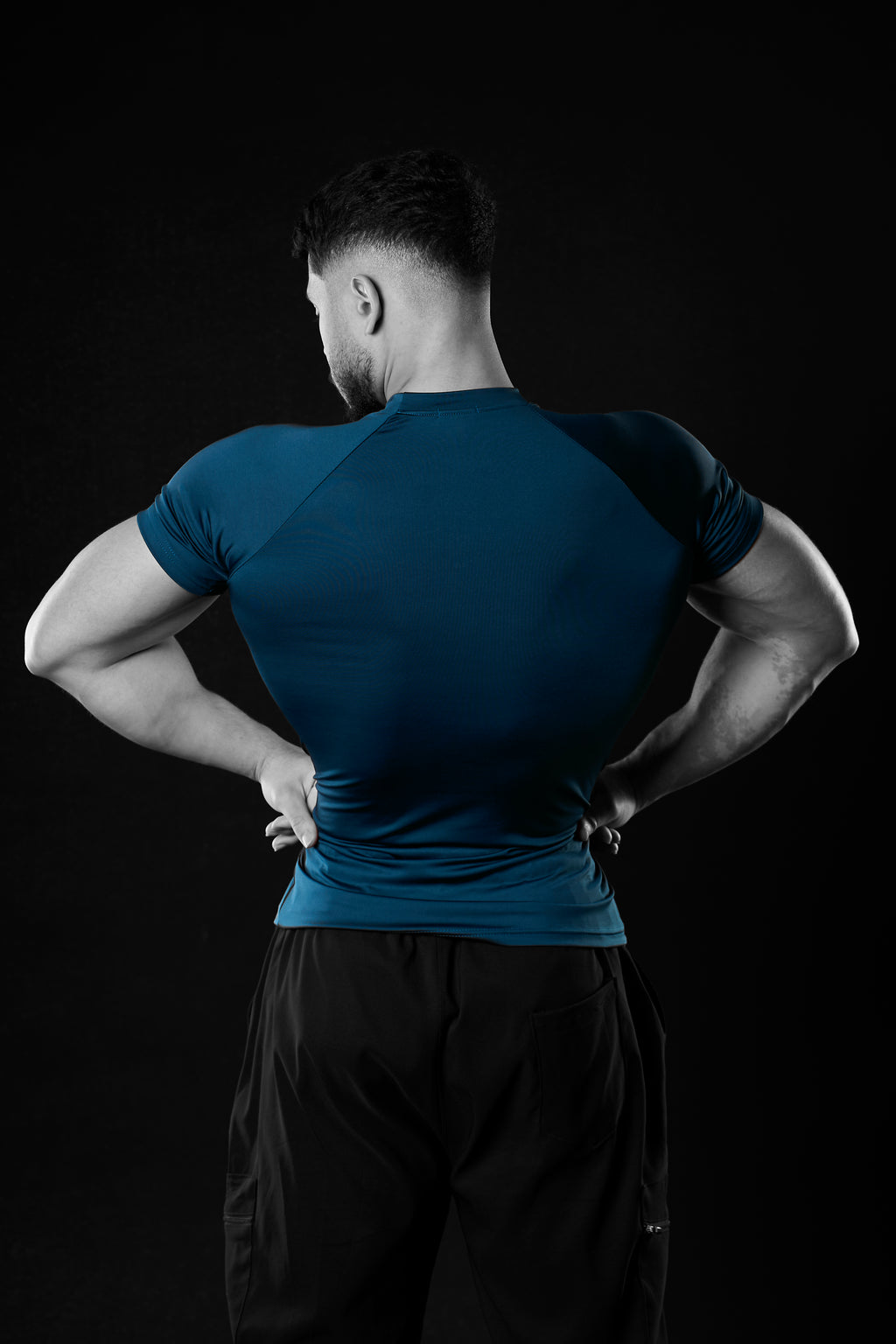PETROL BLUE SHORT SLEEVE BASIC COMPRESSION