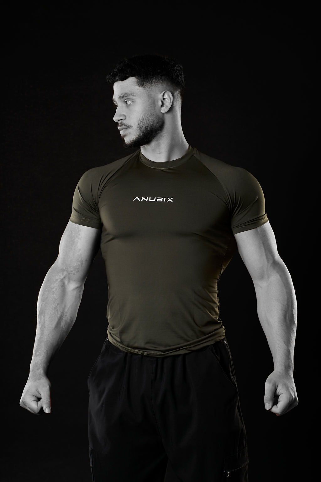 OLIVE GREEN BASIC SHORT SLEEVE COMPRESSION