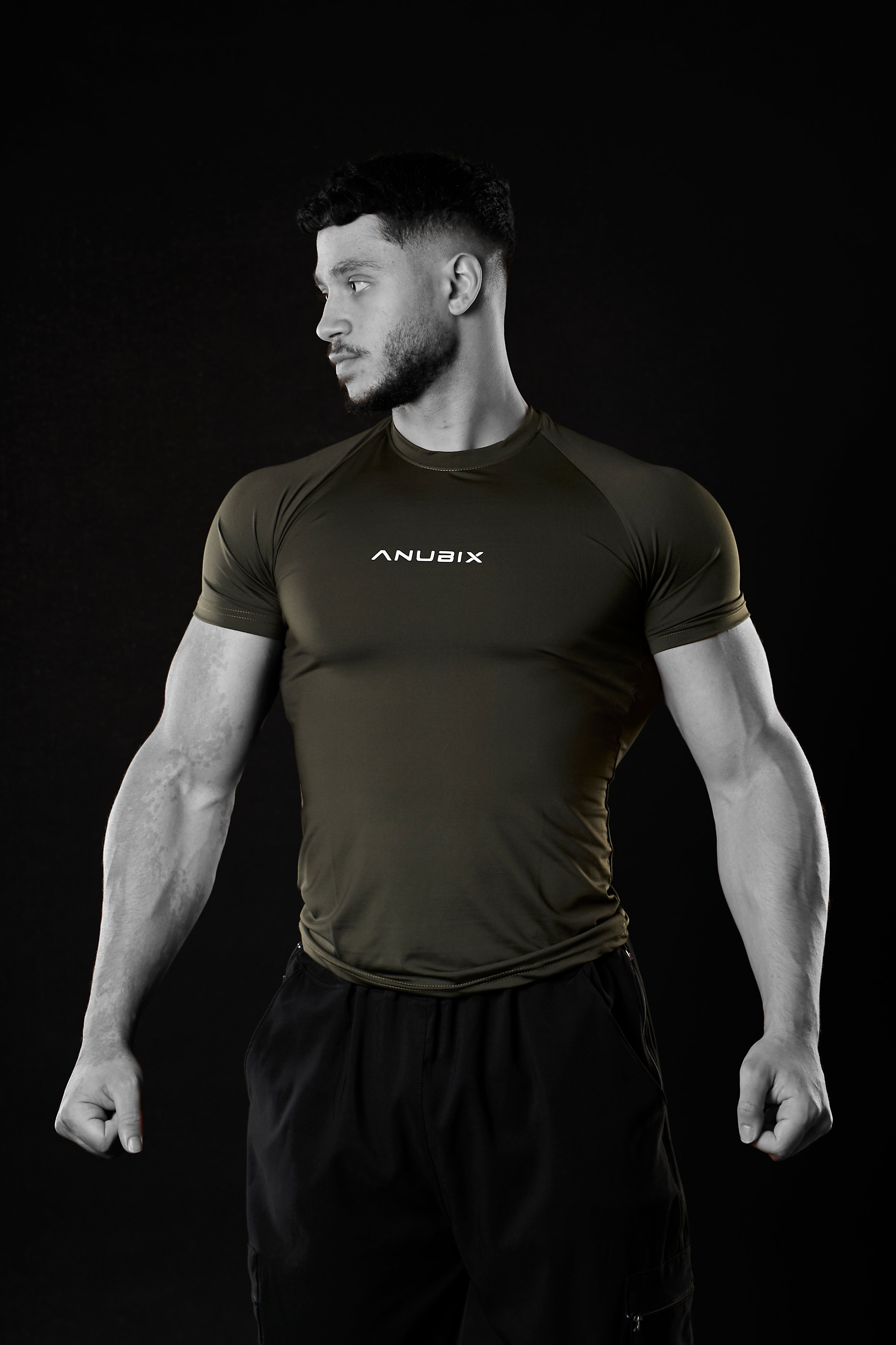OLIVE GREEN BASIC SHORT SLEEVE COMPRESSION