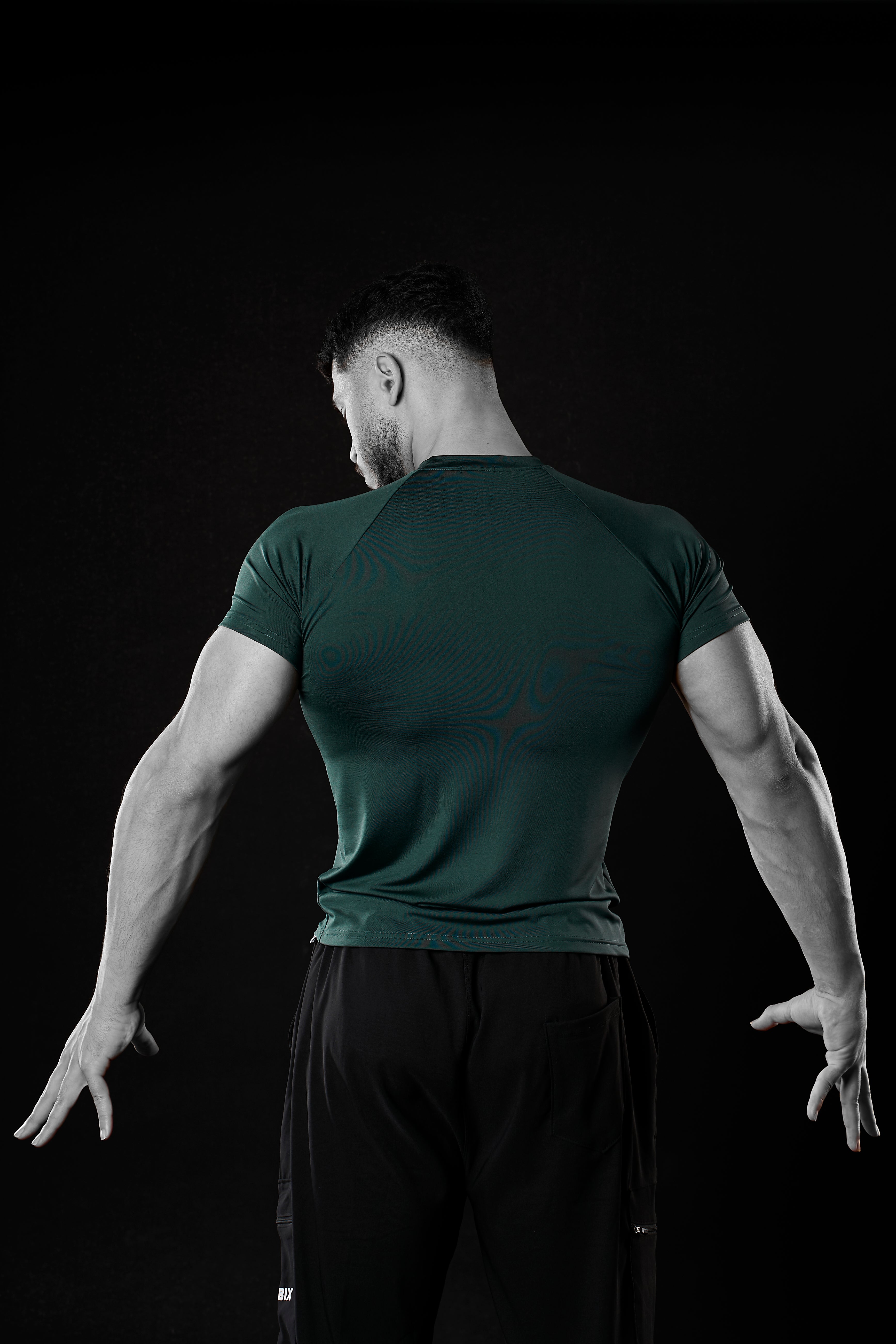 GREEN BASIC SHORT SLEEVE COMPRESSION