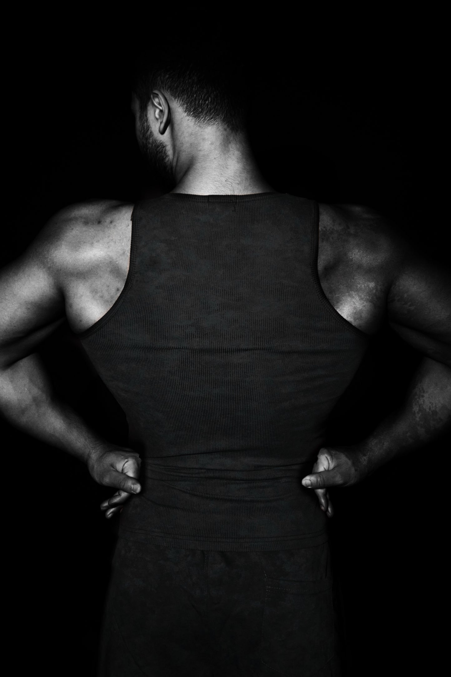 BASIC WASHED GRAY TANK TOP